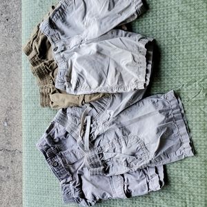 Boys shorts, size 4T. Old Navy, Arizona & Garanimals brands. Khaki and brown.